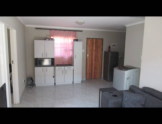 3 BEDROOM FREEHOLD FOR SALE IN WINDMILL PARK